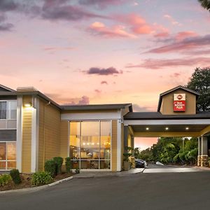 Best Western Plus Heritage Inn
